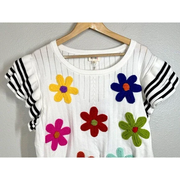 BiBi Floral Embroidered Blouse with Striped Sleeves - Picture 6 of 15